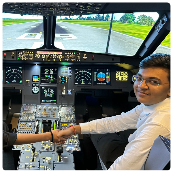 golden-epaulettes-aviation-students-1.png