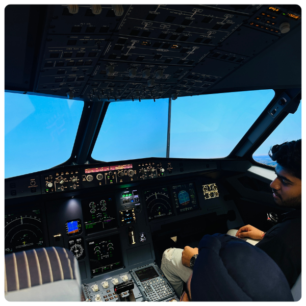 golden-epaulettes-aviation-students-3.png